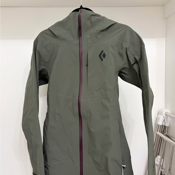 Black Diamond Jackets & Blazers - NEW with tags Black Diamond Recon Stretch Ski Shell - Women’s size Small